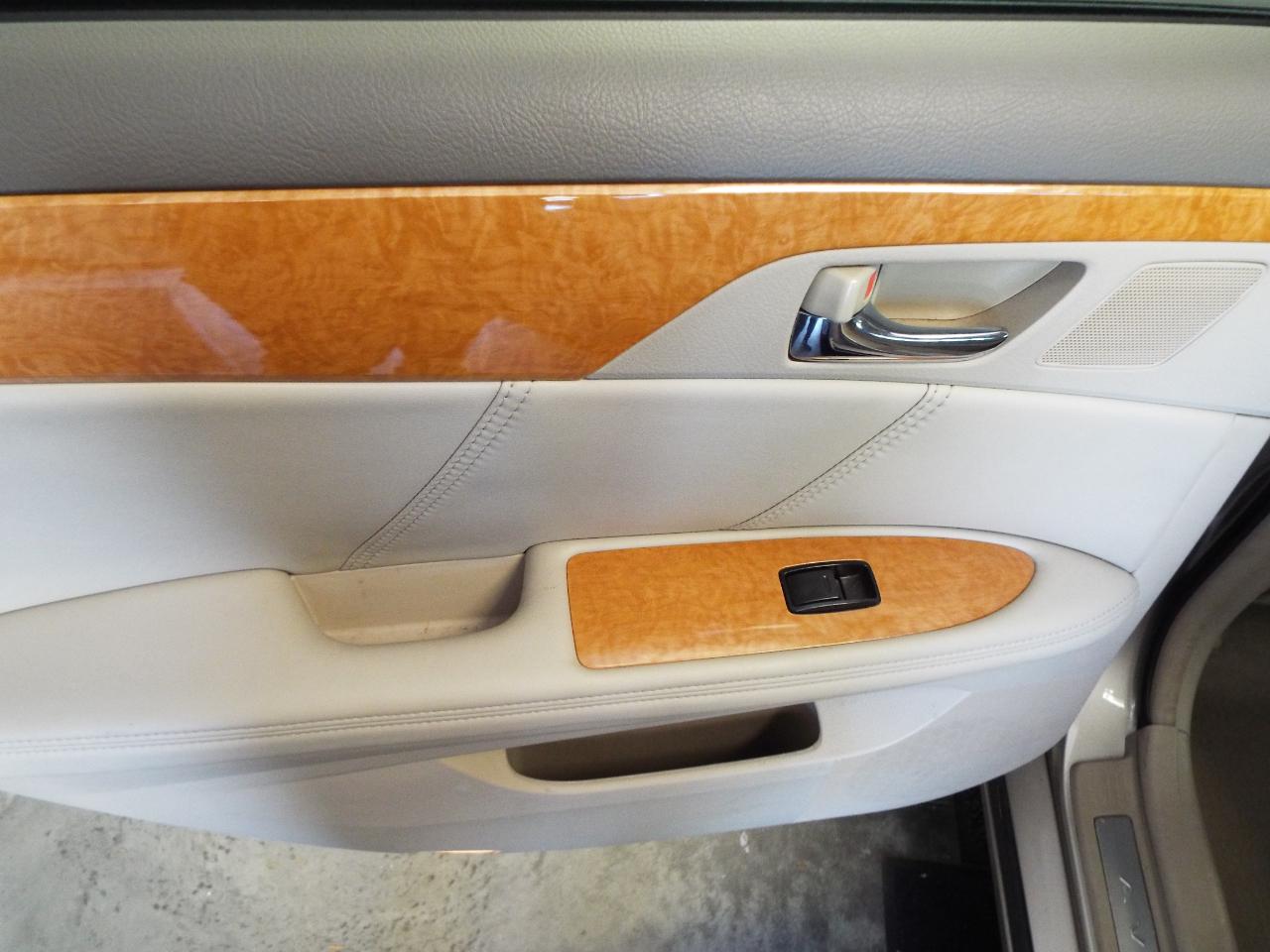 Toyota Avalon Limited 2006