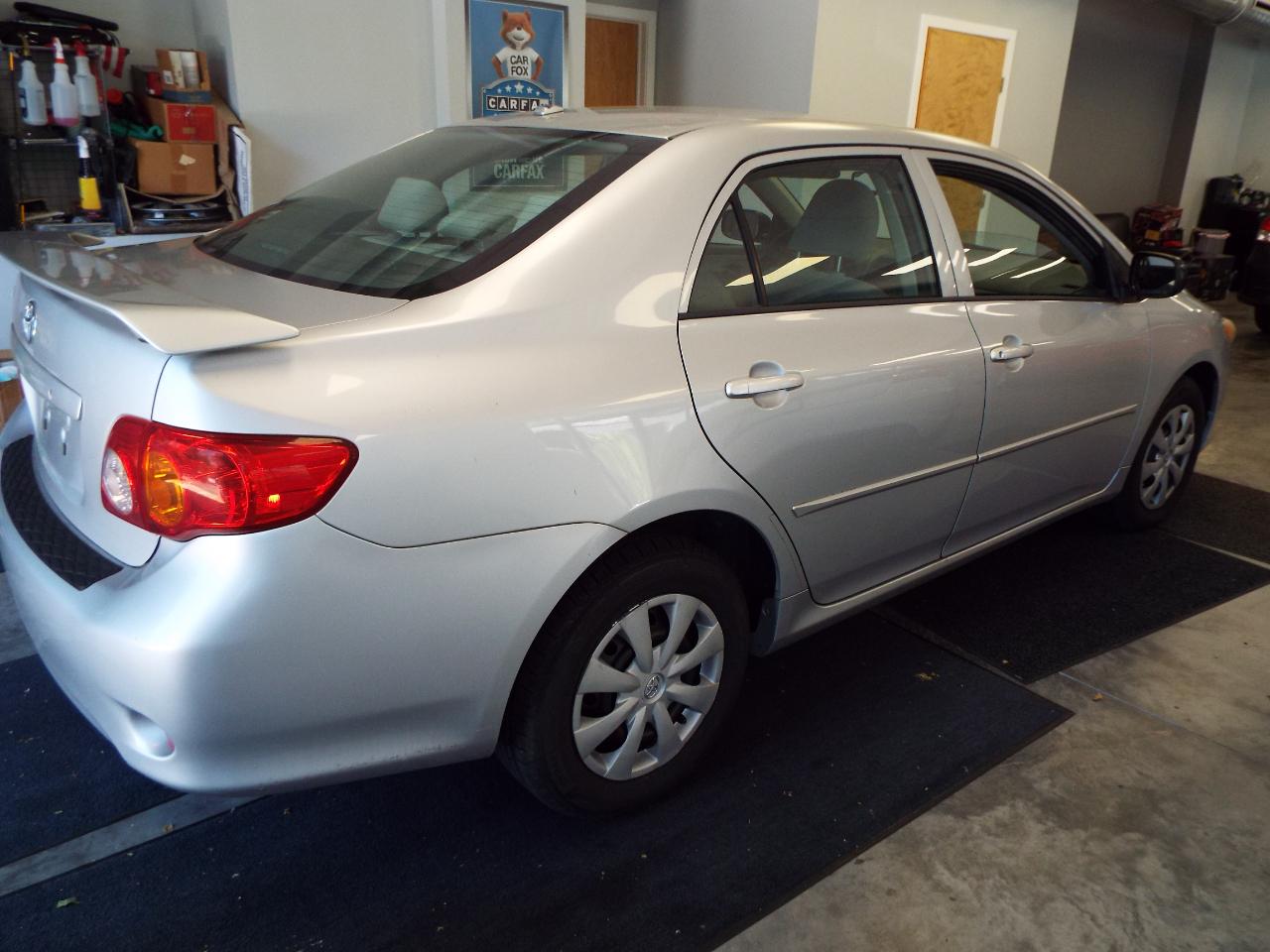 Toyota Corolla Base 4D Sedan 2009