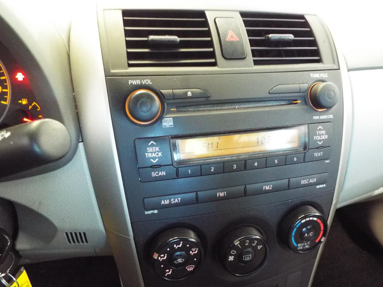 Toyota Corolla Base 4D Sedan 2009