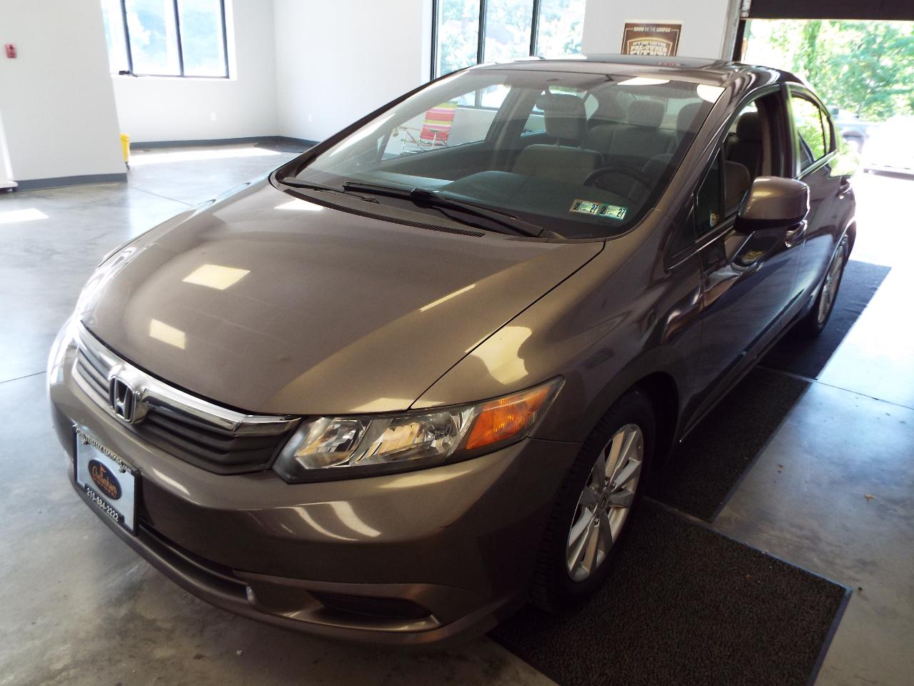 Honda Civic EX Sedan 5-Speed AT 2012