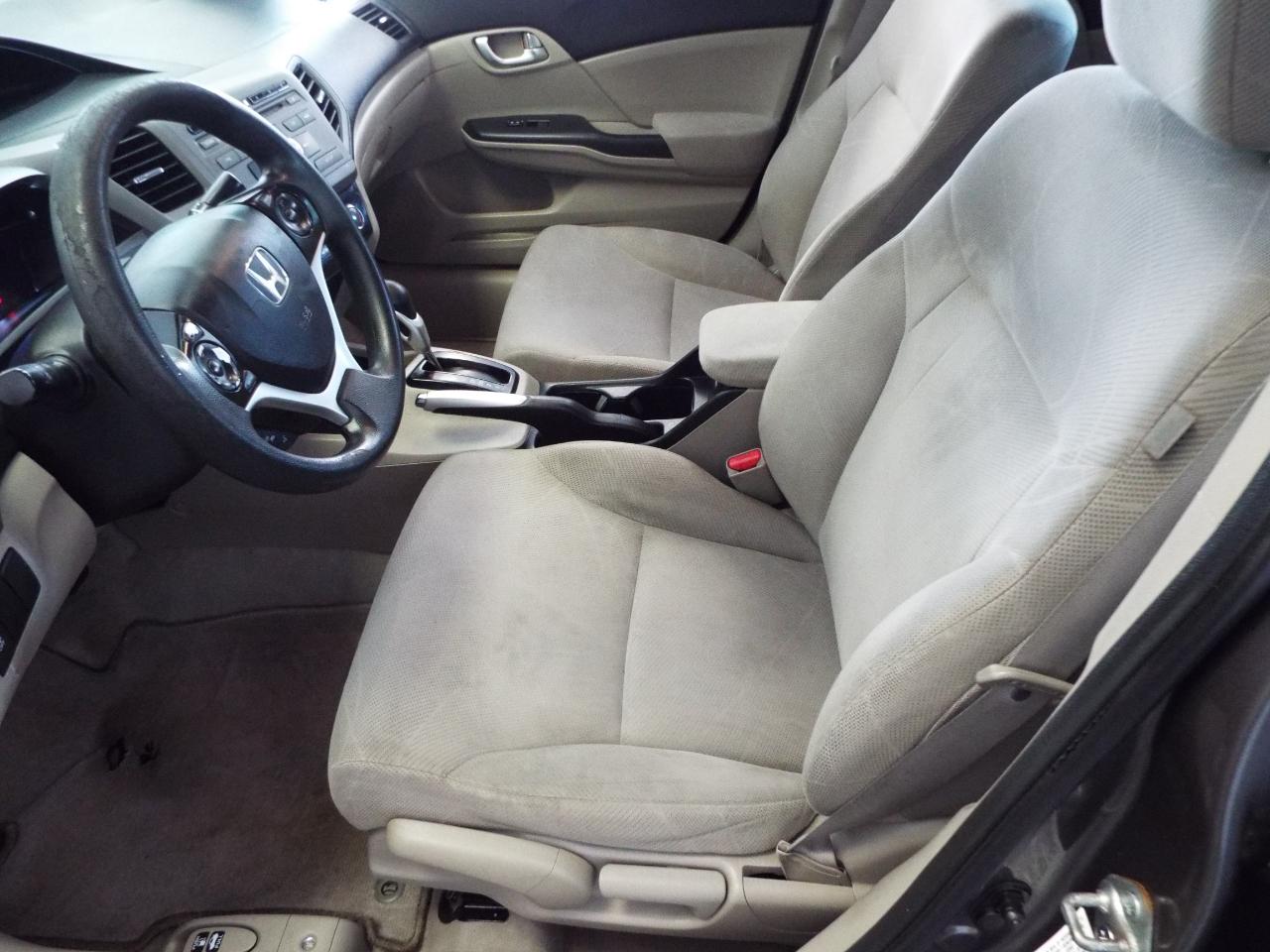 Honda Civic EX Sedan 5-Speed AT 2012