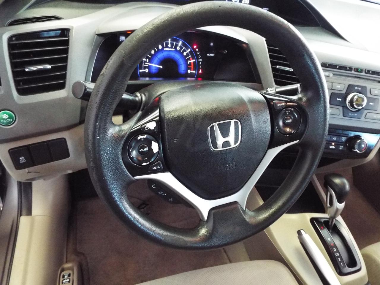 Honda Civic EX Sedan 5-Speed AT 2012