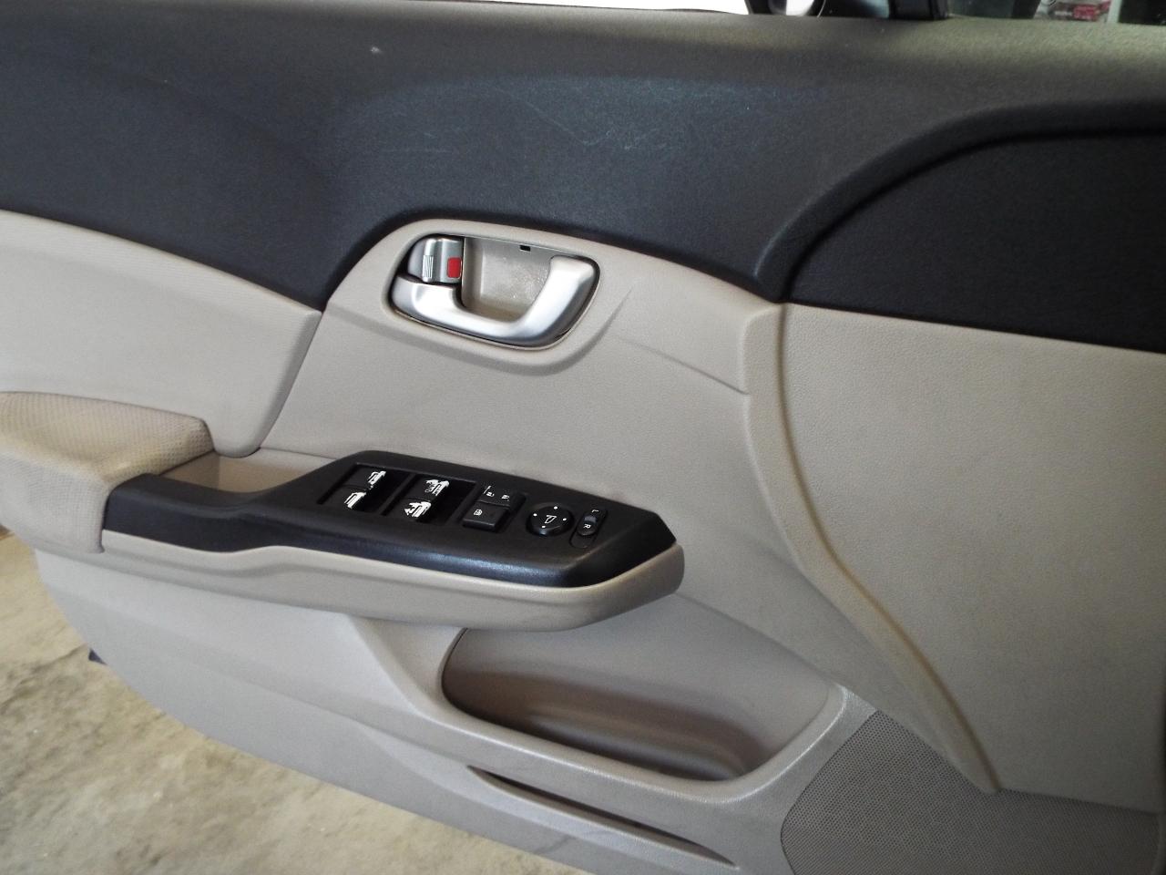 Honda Civic EX Sedan 5-Speed AT 2012