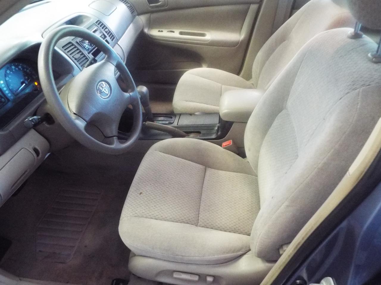 Toyota Camry LE 2003