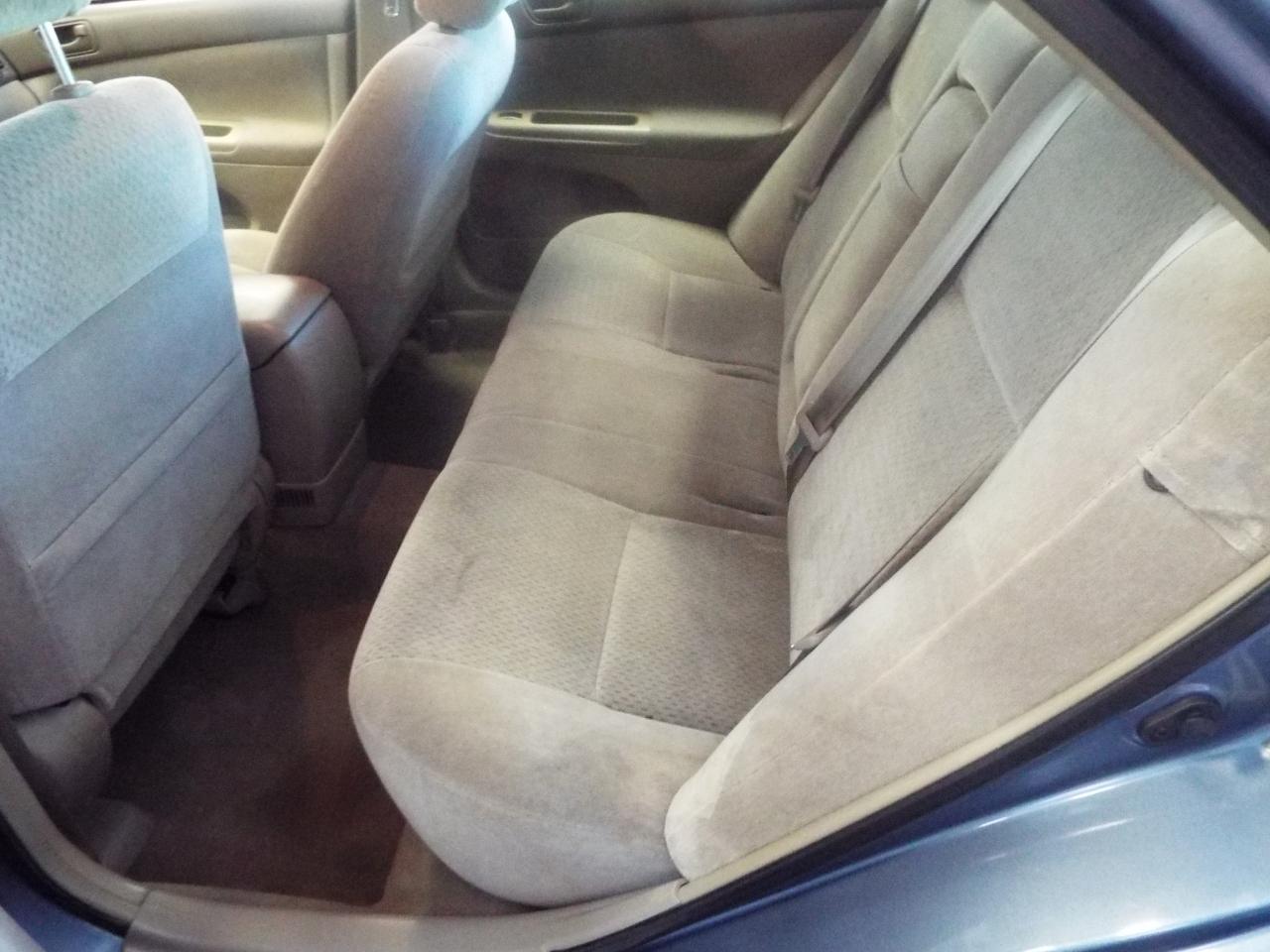 Toyota Camry LE 2003