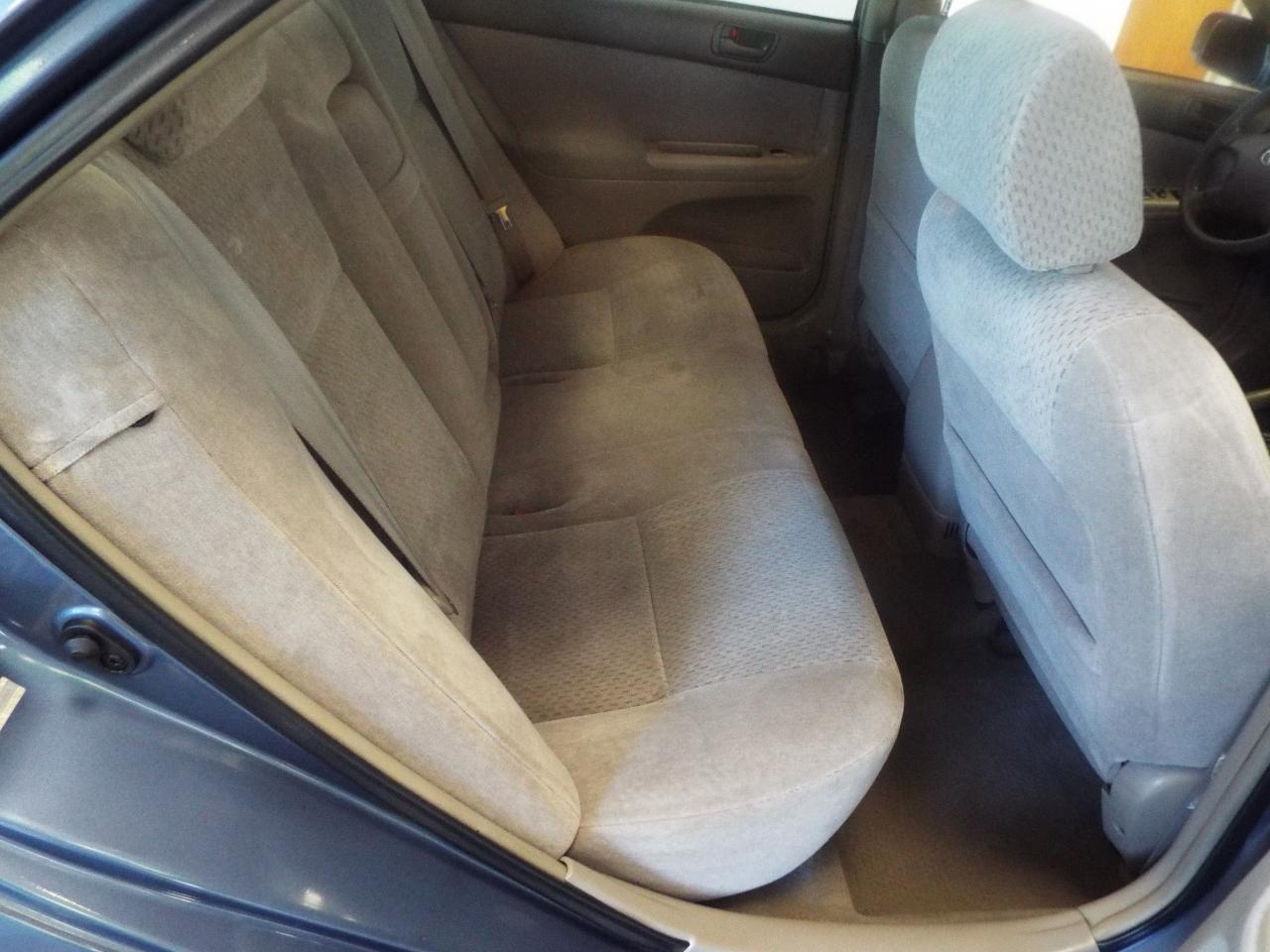 Toyota Camry LE 2003