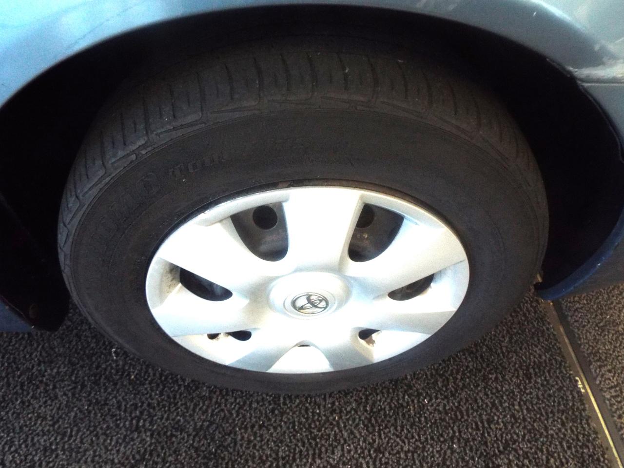 Toyota Camry LE 2003