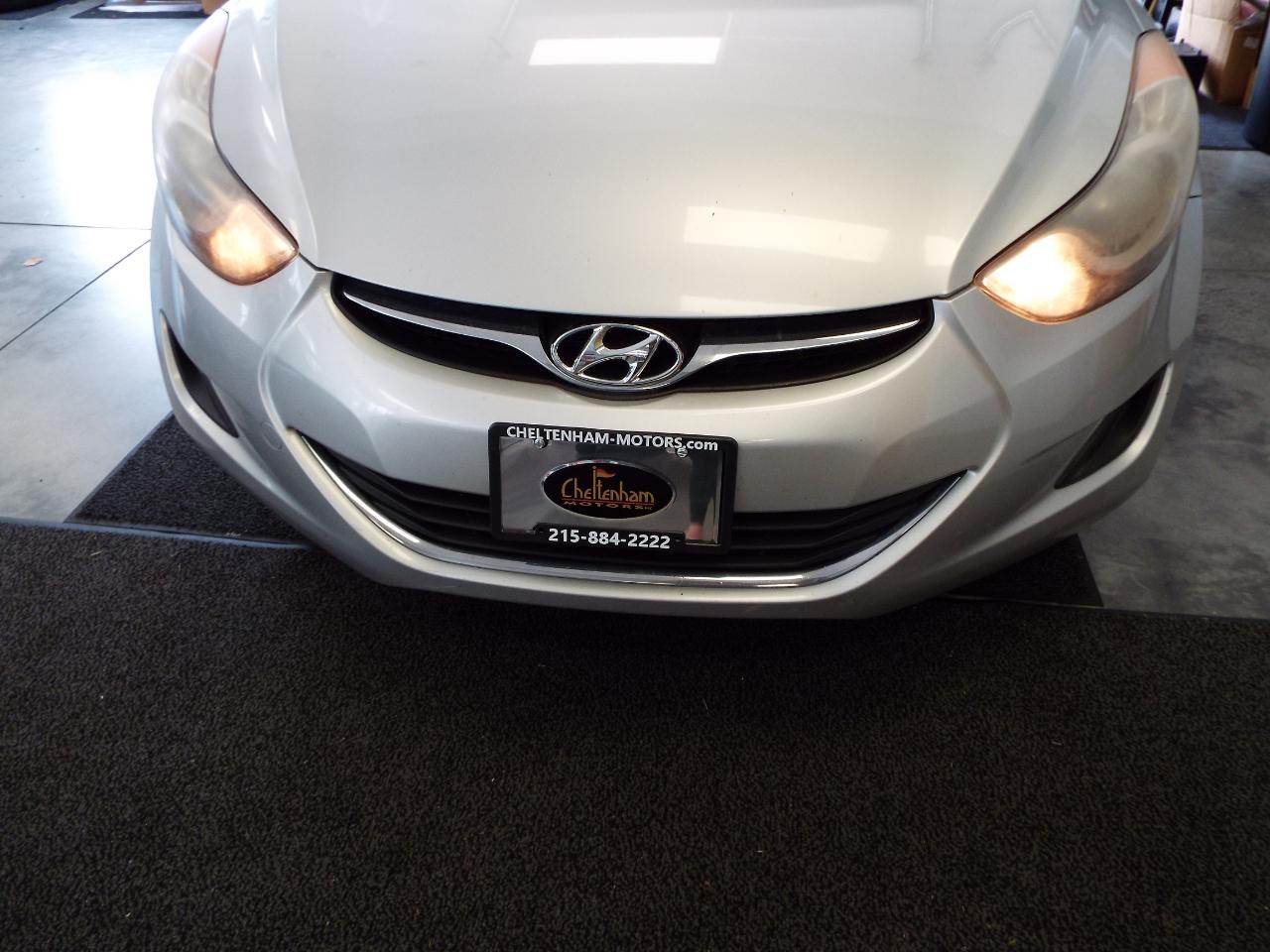 Hyundai Elantra GLS Auto 2012
