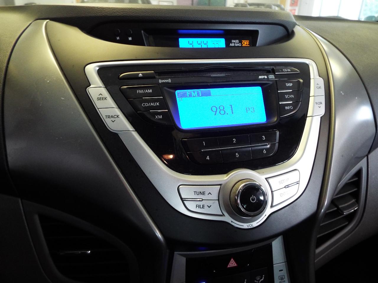 Hyundai Elantra GLS Auto 2012