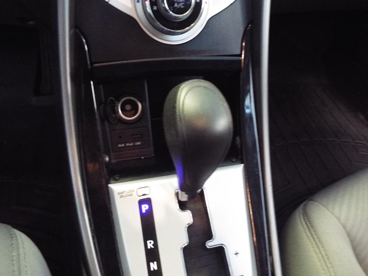 Hyundai Elantra GLS Auto 2012