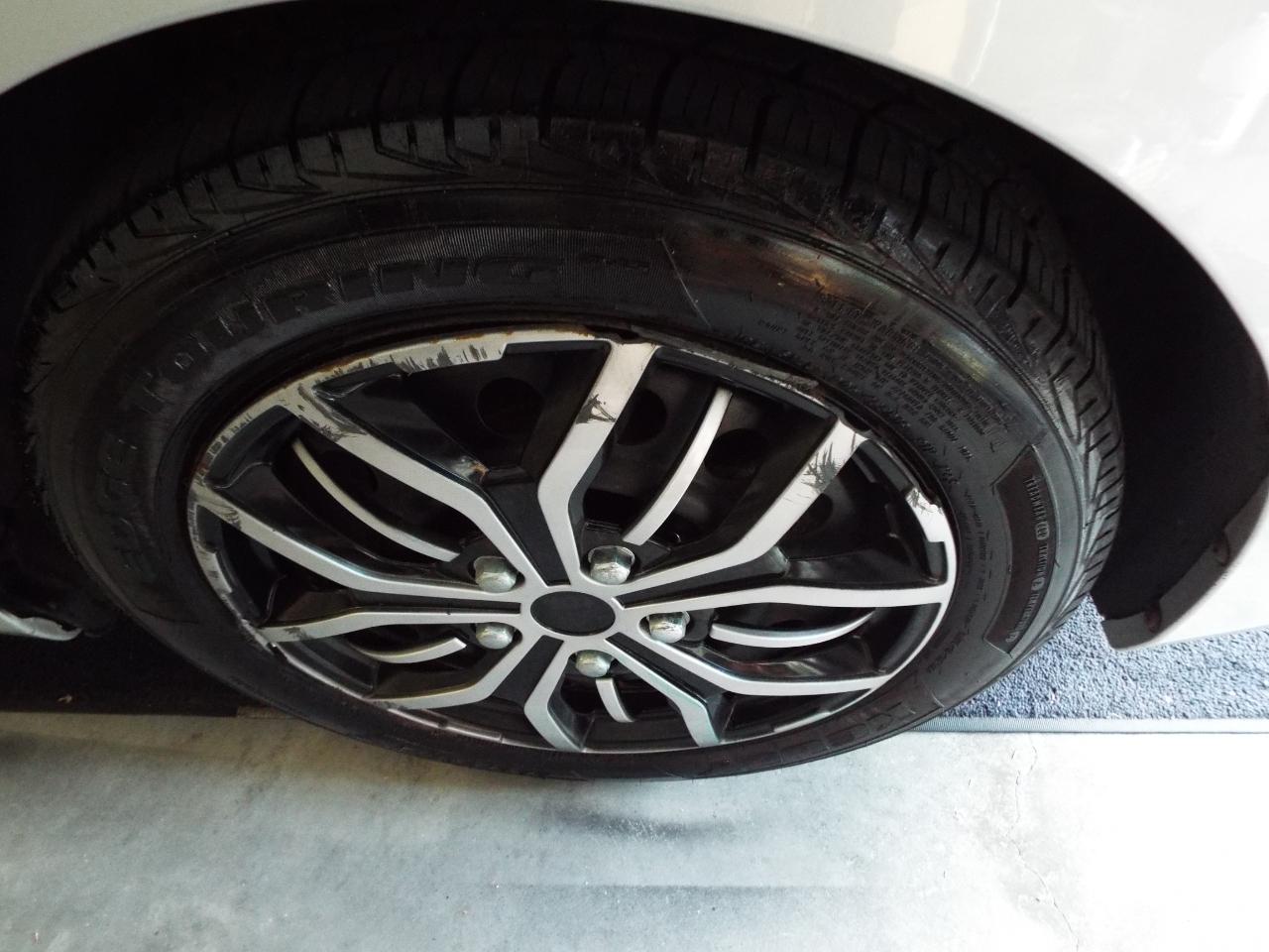 Hyundai Elantra GLS Auto 2012