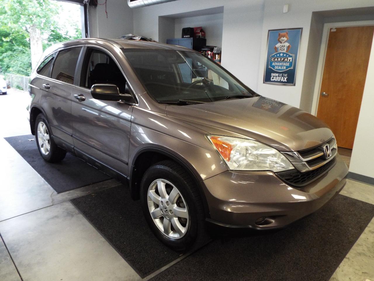 Honda CR-V SE 4WD 5-Speed AT 2011