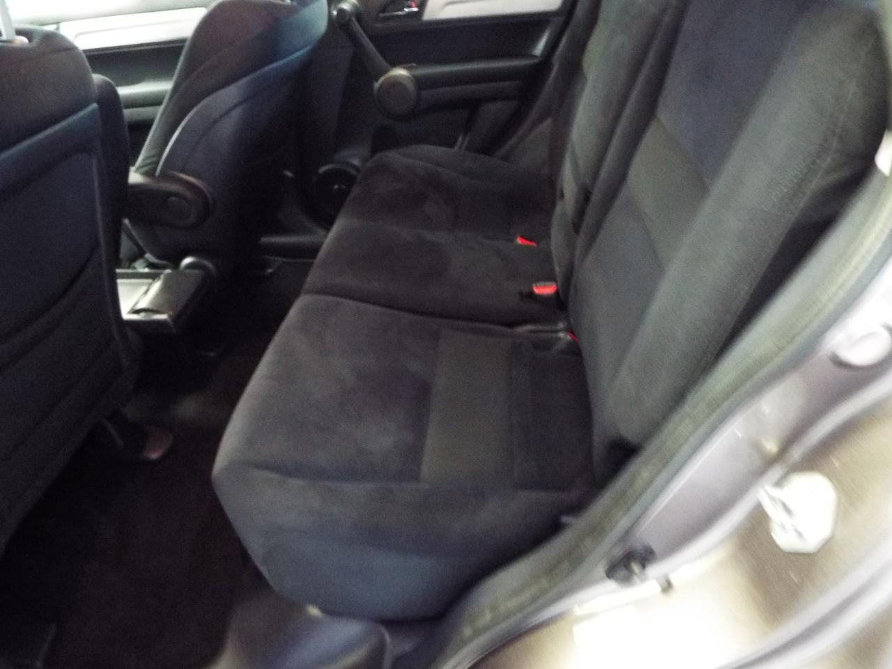 Honda CR-V SE 4WD 5-Speed AT 2011