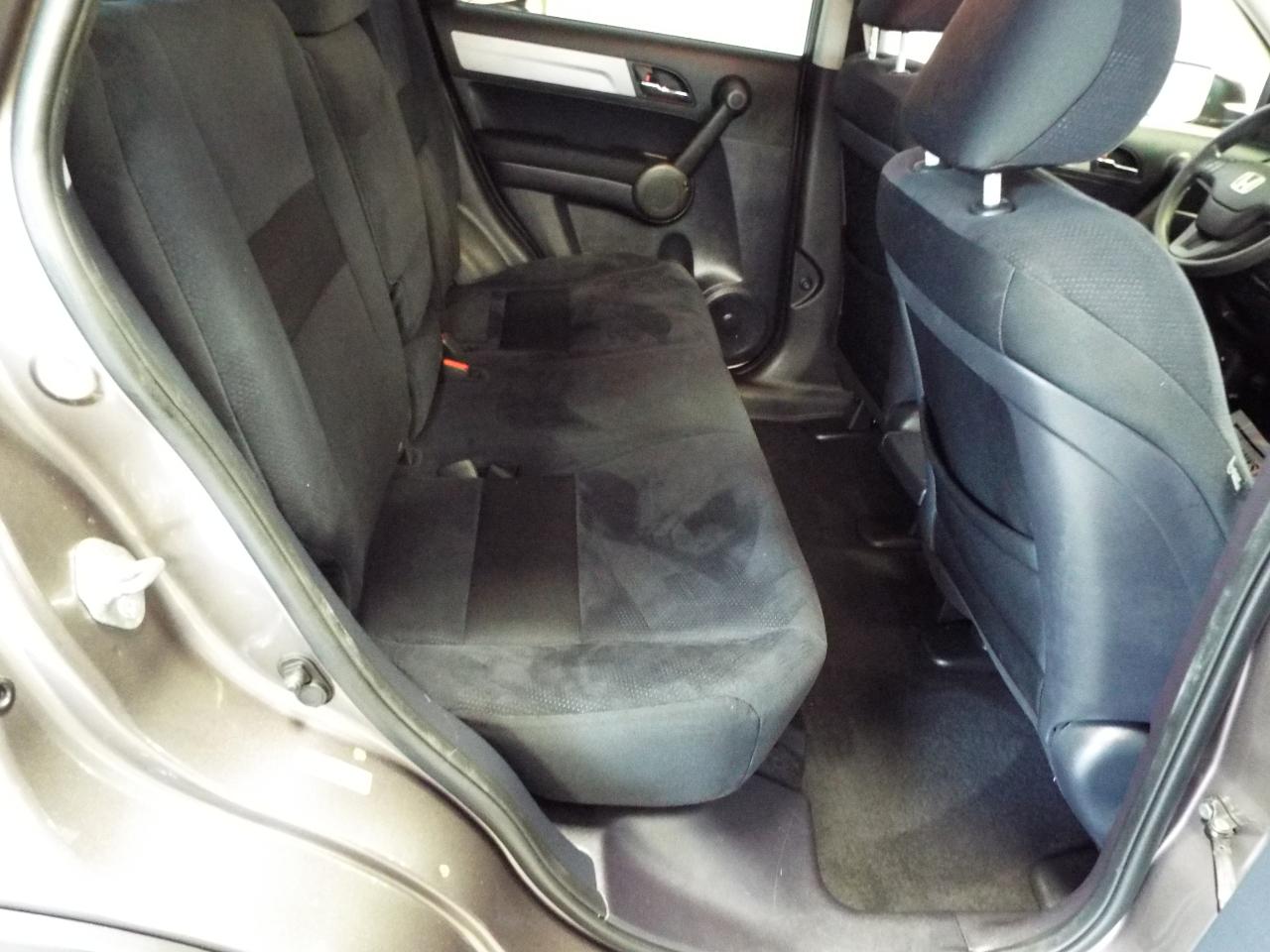 Honda CR-V SE 4WD 5-Speed AT 2011