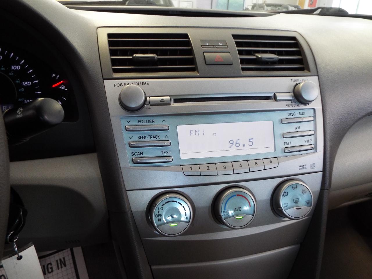 Toyota Camry LE 5-Spd AT 2008