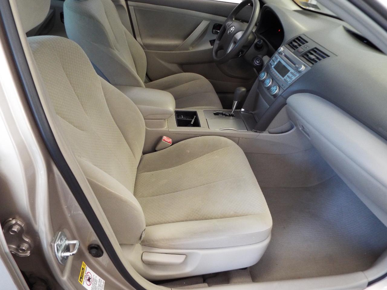 Toyota Camry LE 5-Spd AT 2008