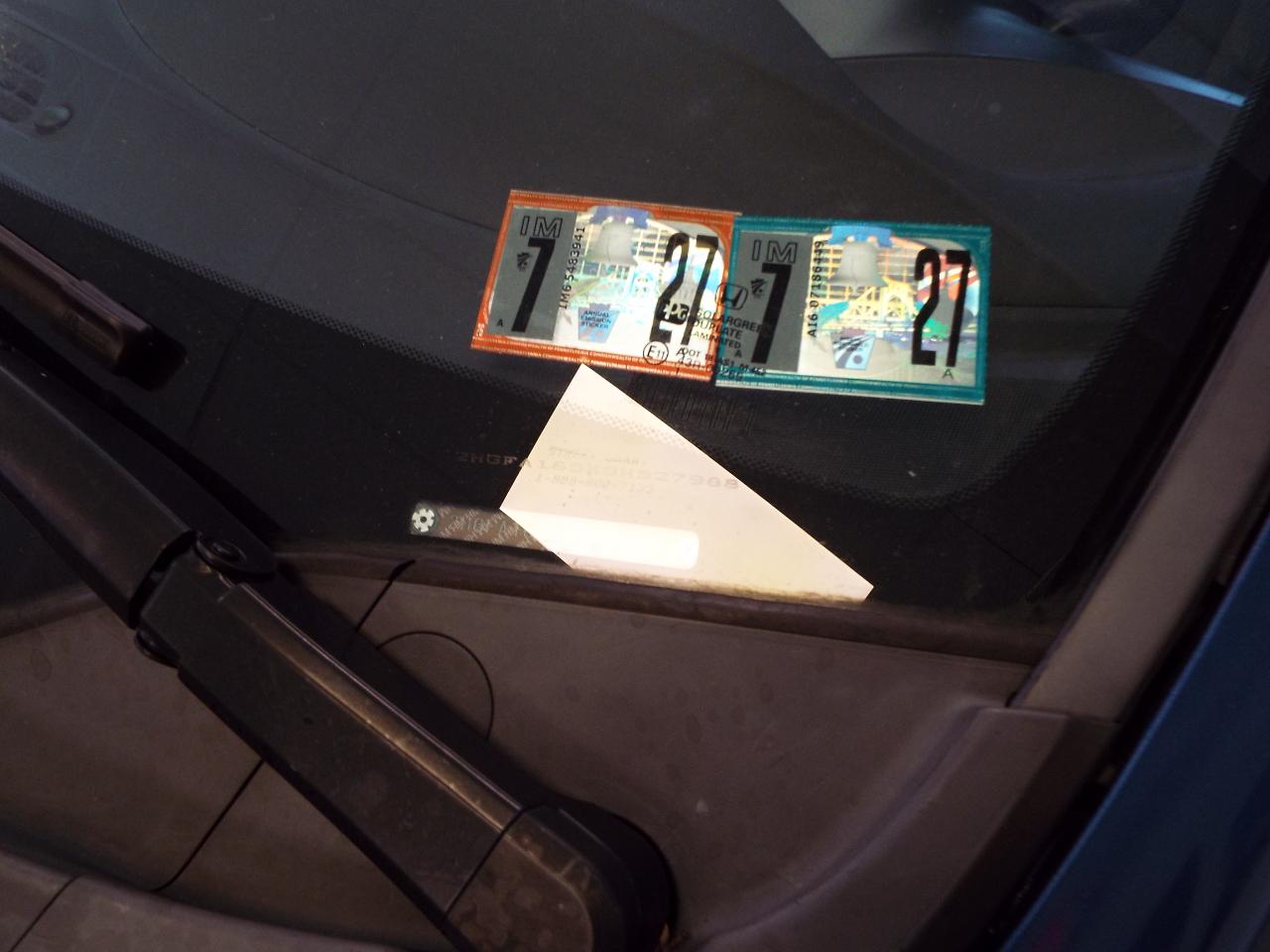 Honda Civic LX Sedan 5-Speed AT 2009