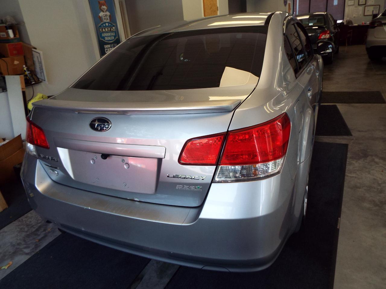 Subaru Legacy 2.5i 2012