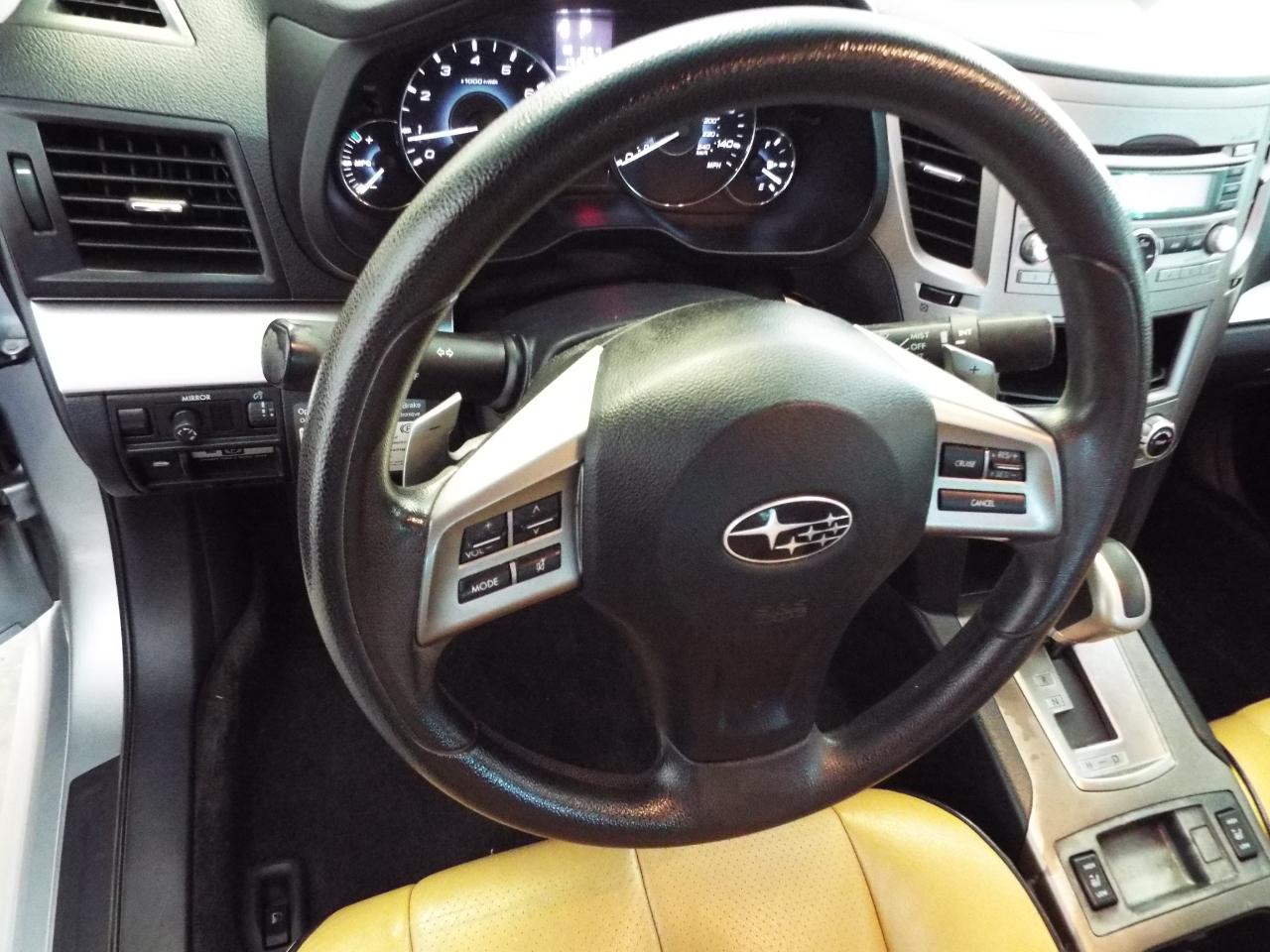 Subaru Legacy 2.5i 2012