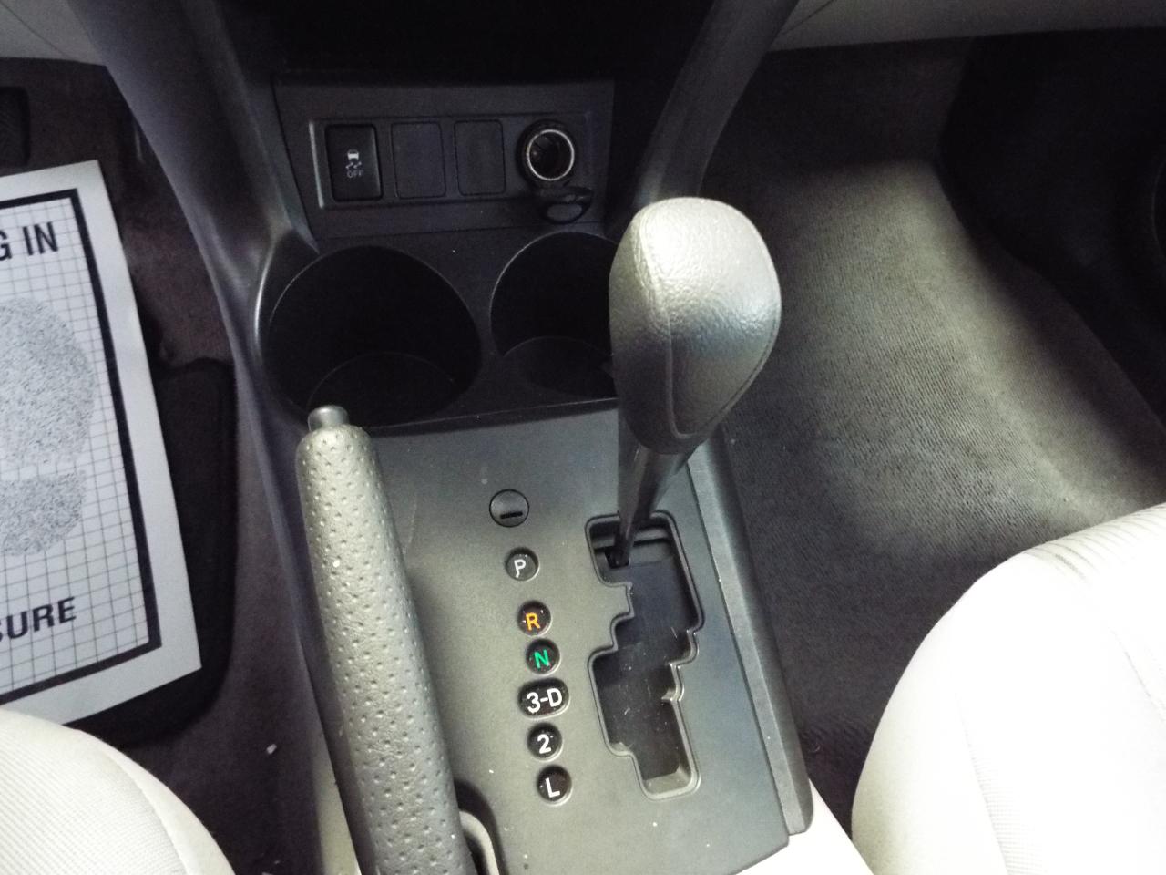 Toyota RAV4 Base I4 4WD 2012