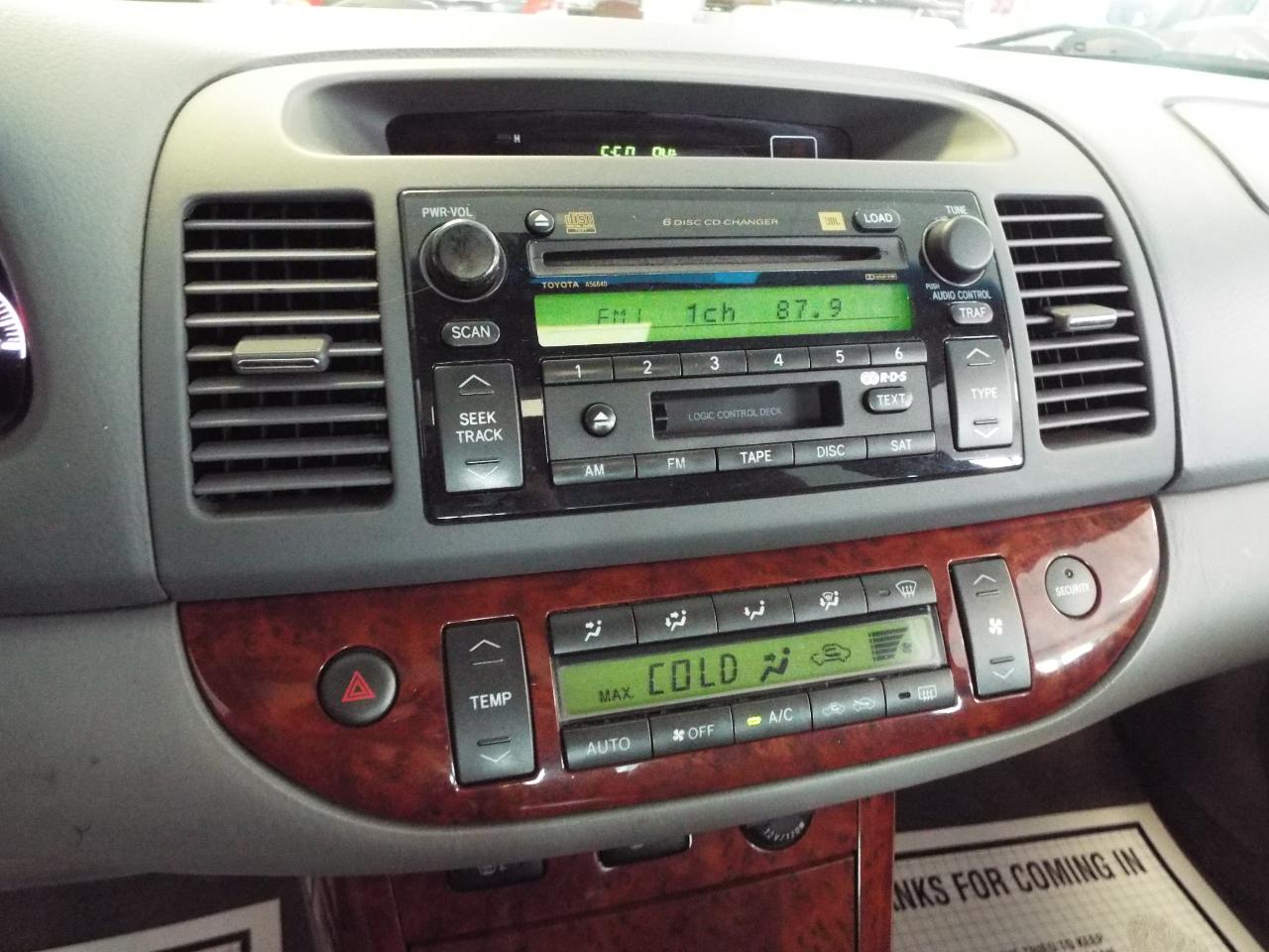 Toyota Camry XLE V6 2005