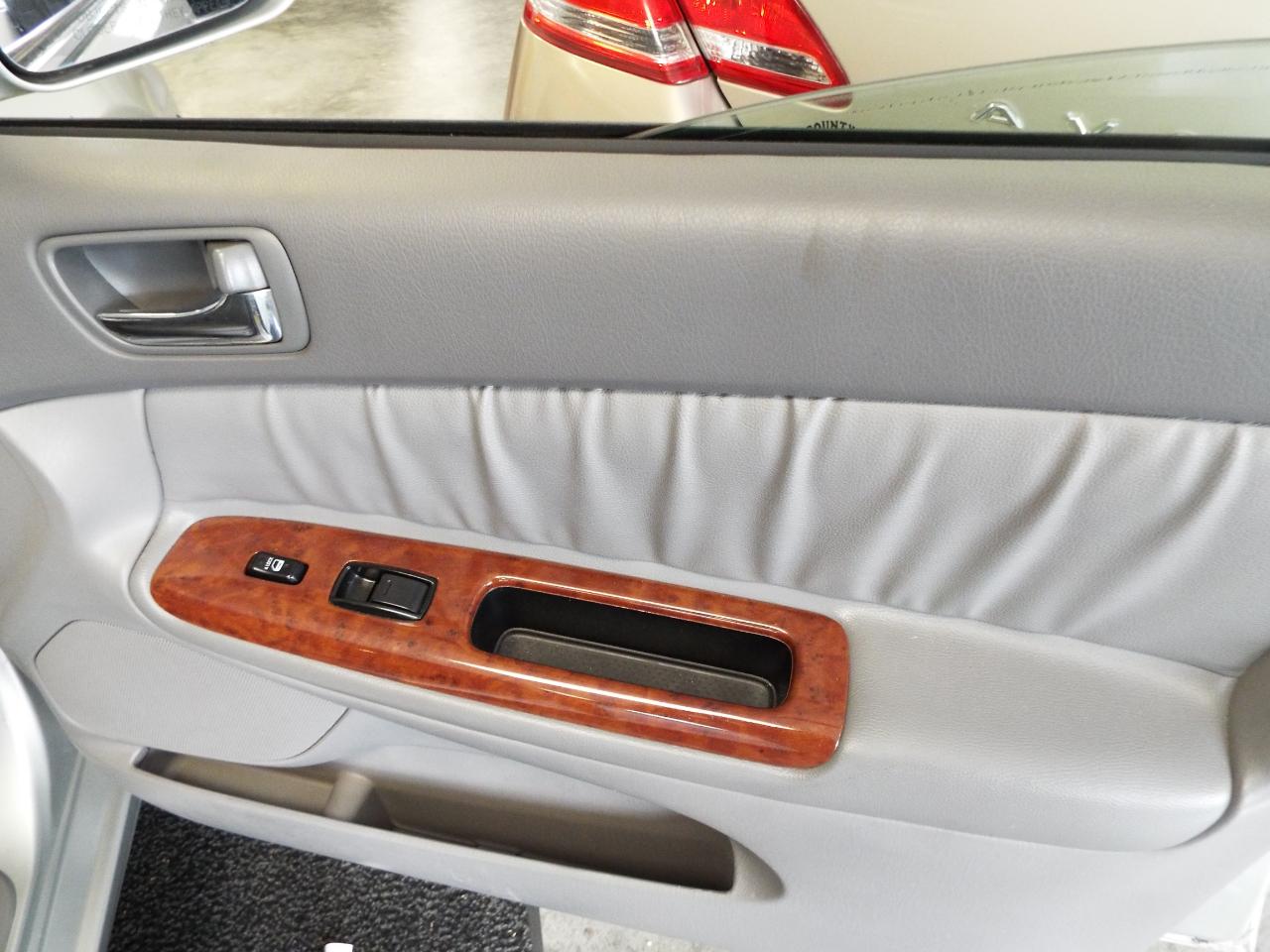 Toyota Camry XLE V6 2005