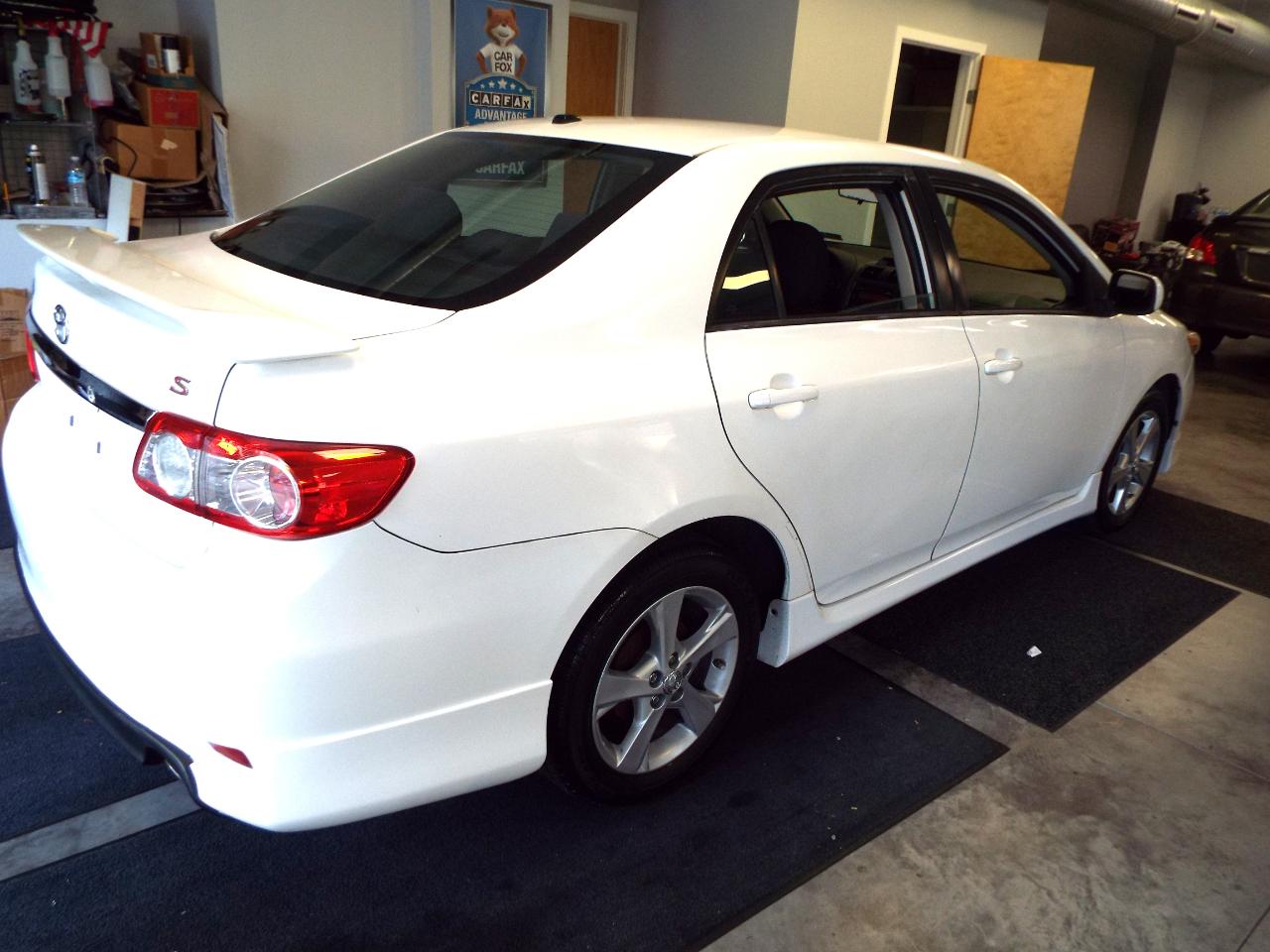 Toyota Corolla S 4-Speed AT 2012