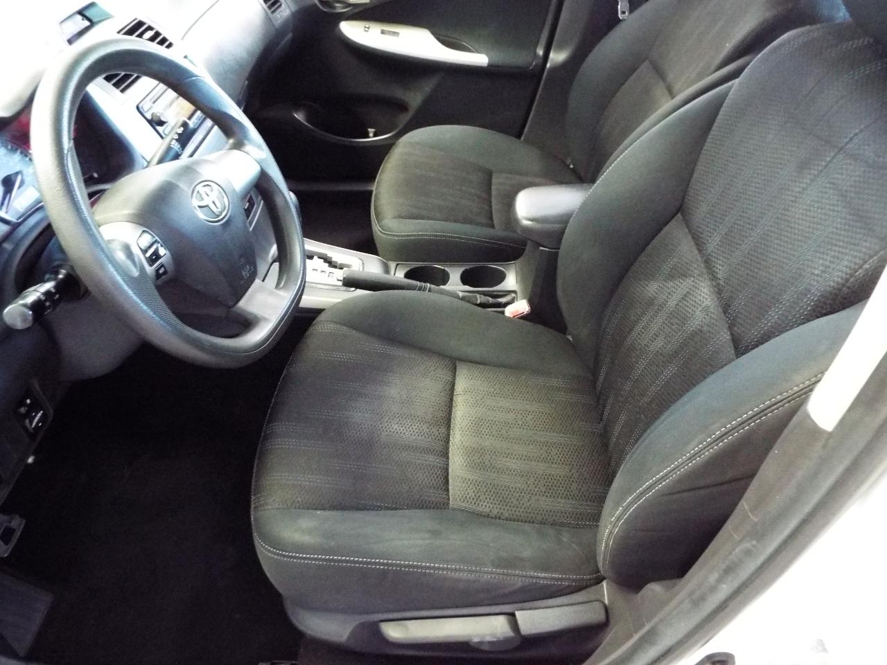 Toyota Corolla S 4-Speed AT 2012