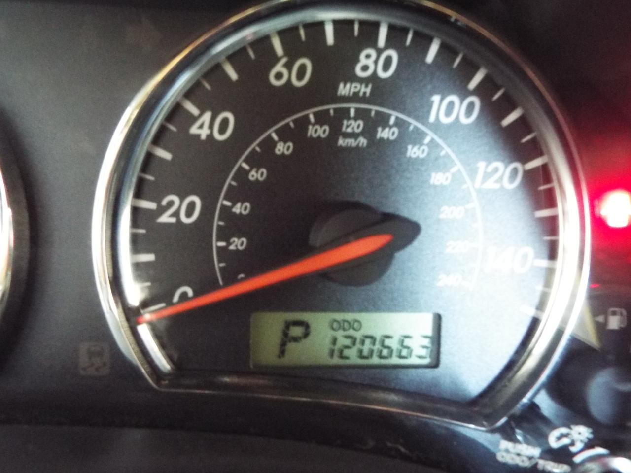 Toyota Corolla S 4-Speed AT 2012