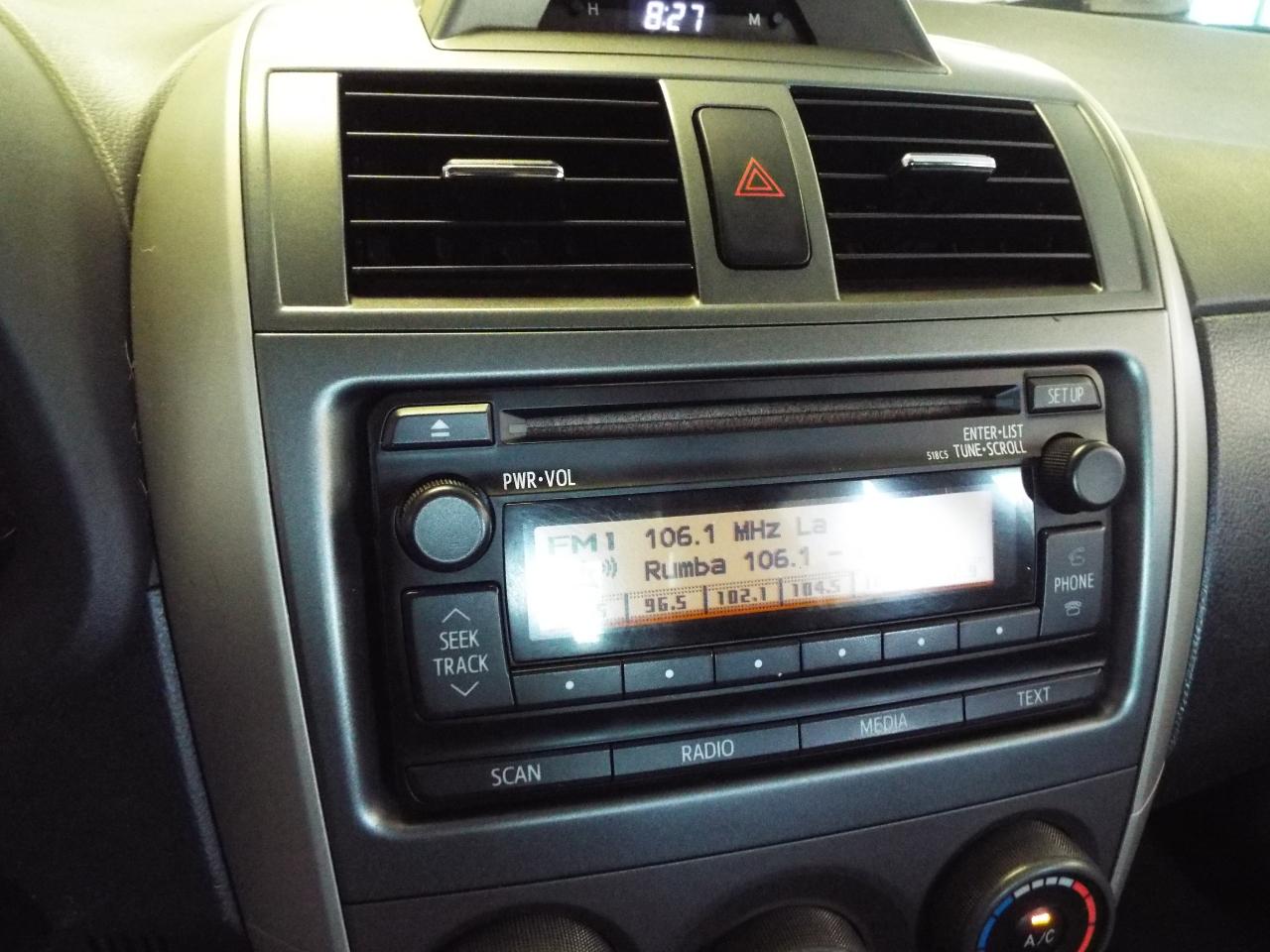 Toyota Corolla S 4-Speed AT 2012