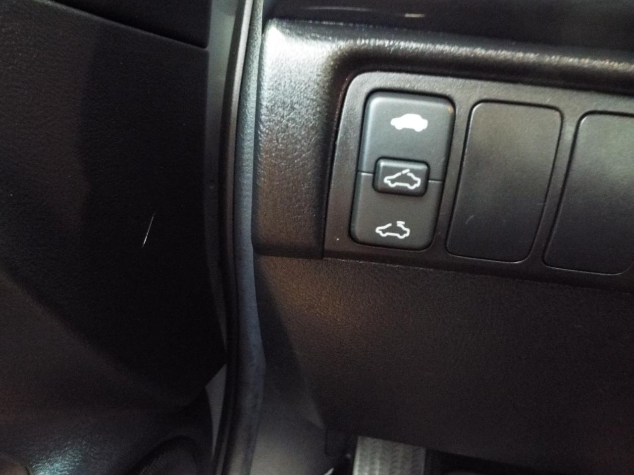 Honda Accord EX Coupe AT with Leather and XM Radio 2005