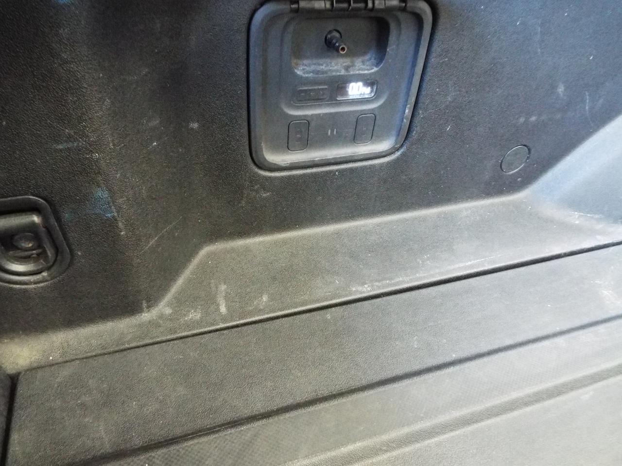 Rivian R1T Adventure 2023
