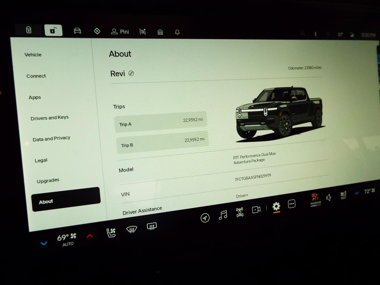 Rivian R1T Adventure 2023