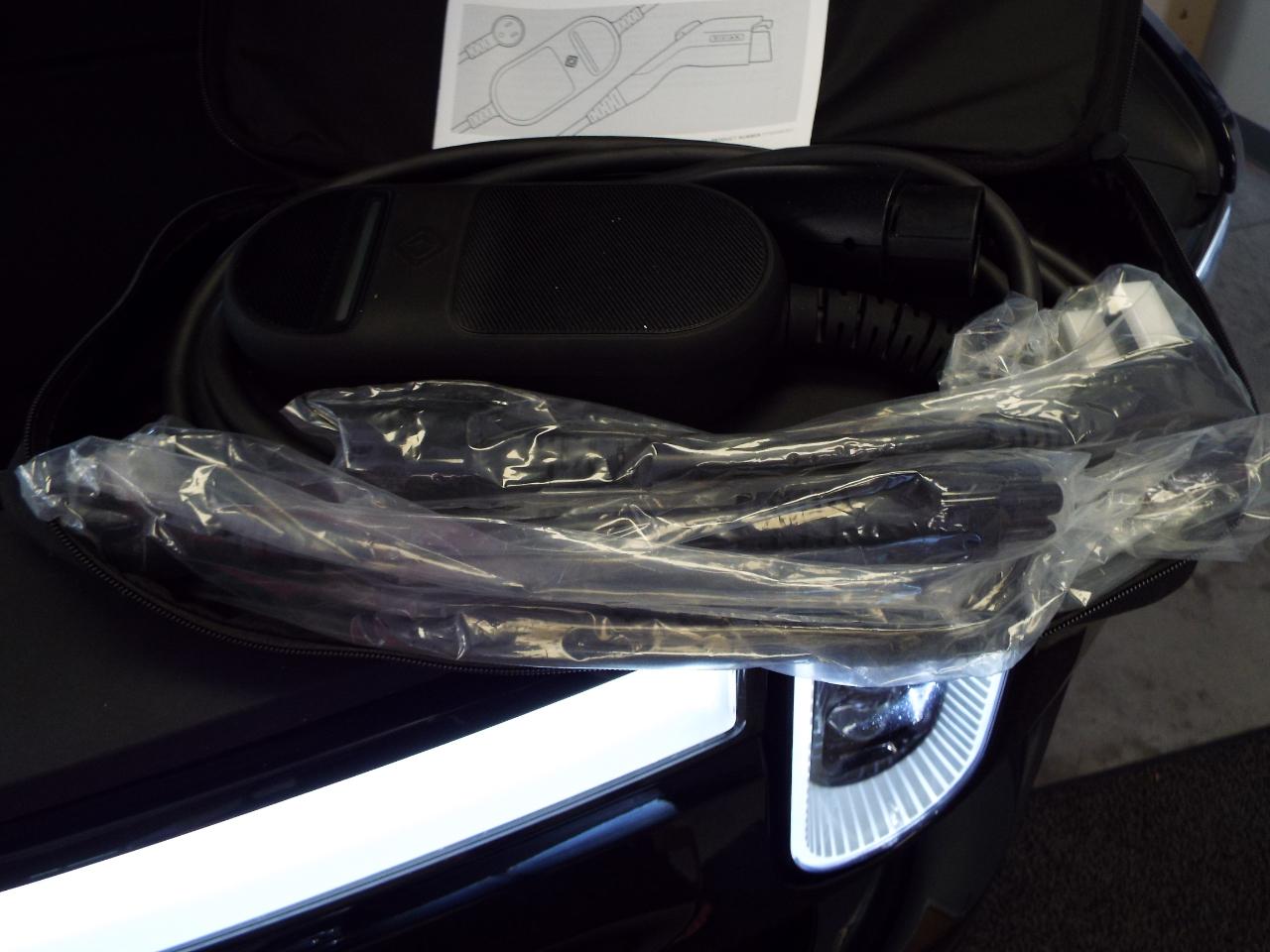 Rivian R1T Adventure 2023