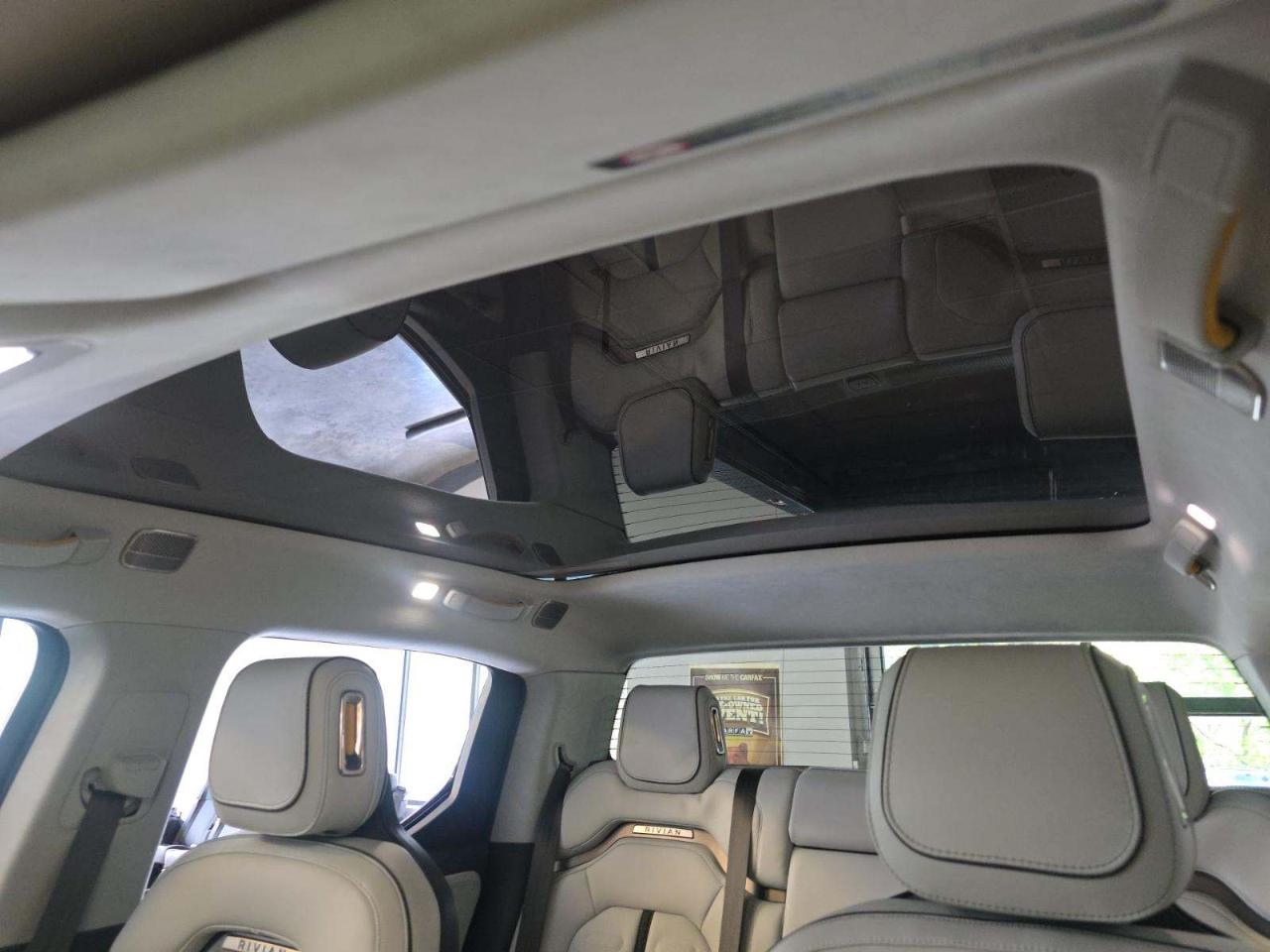 2023 Rivian R1T Adventure - Photo 14