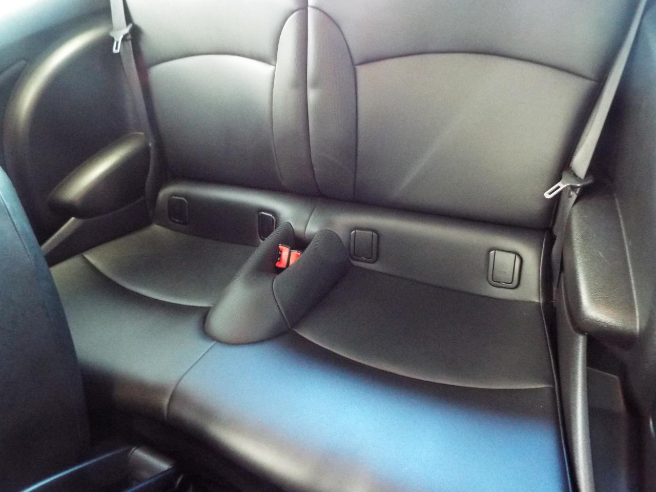 MINI Cooper Base 2D Hatchback 2013