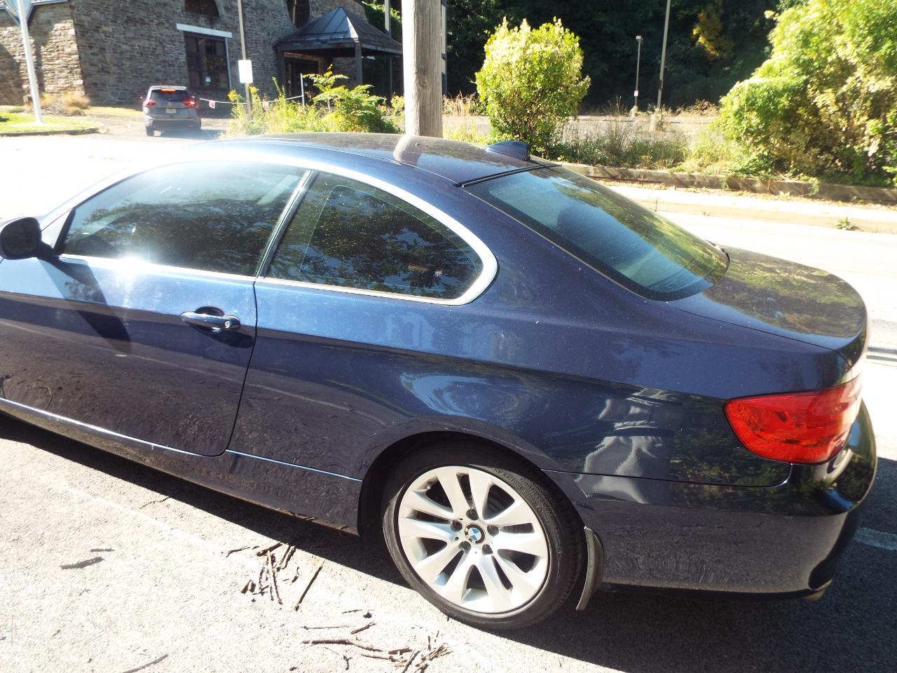 BMW 3-Series 328i xDrive Coupe - SULEV 2011