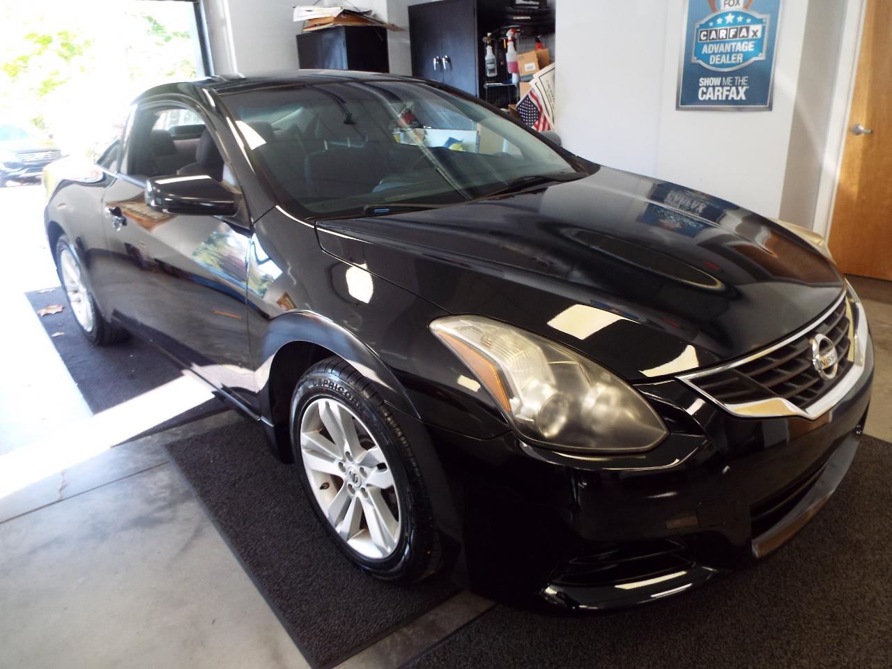 Nissan Altima 2.5 S Coupe 2010