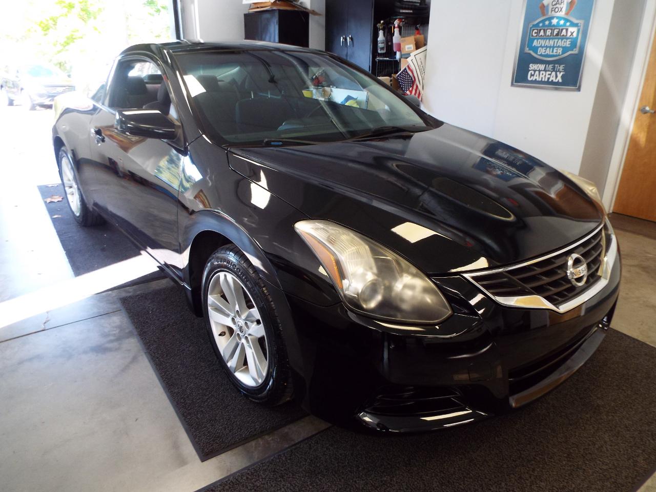 Nissan Altima 2.5 S Coupe 2010