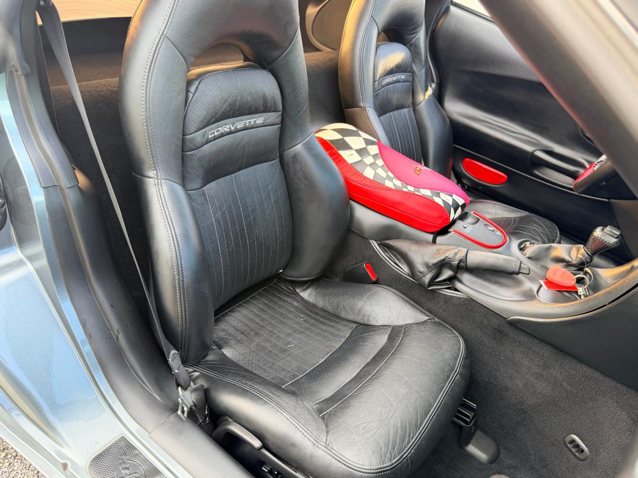 Chevrolet Corvette  2004