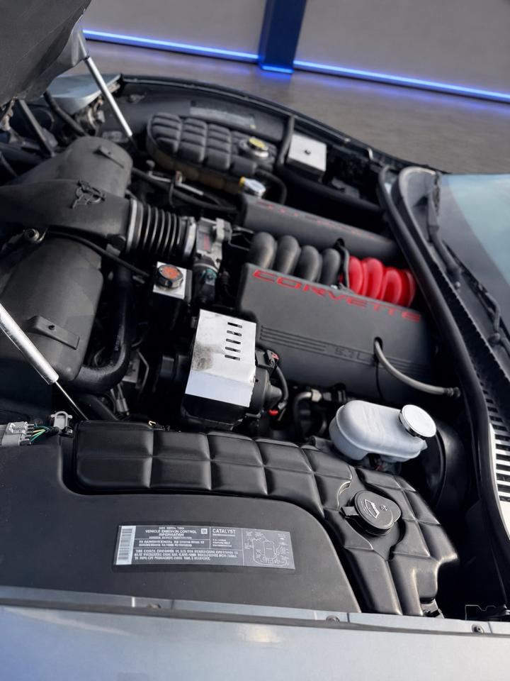 Chevrolet Corvette  2004