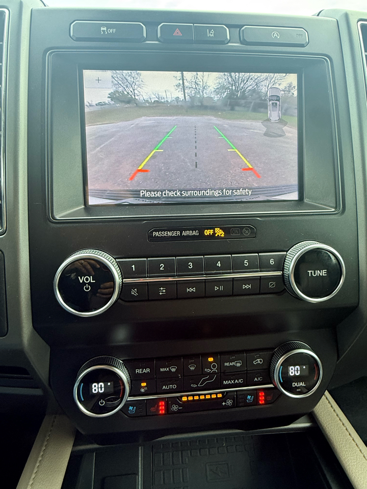 Ford Expedition  2020