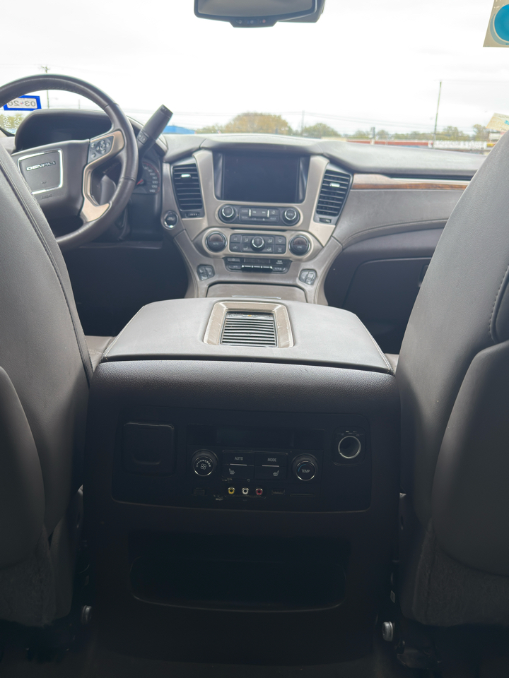 GMC Yukon Denali  2015