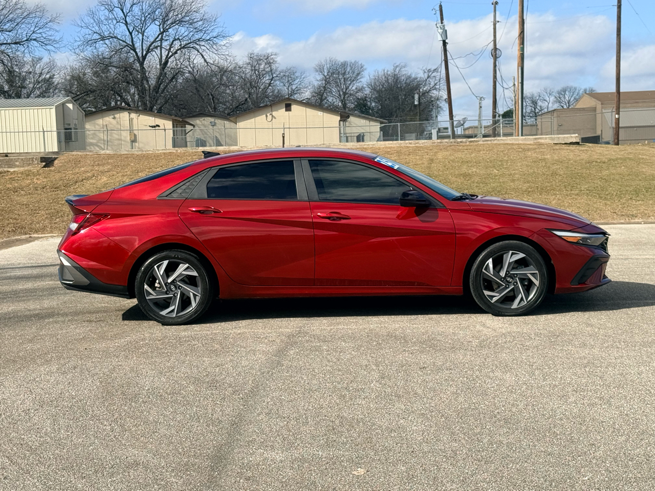 Hyundai Elantra  2025