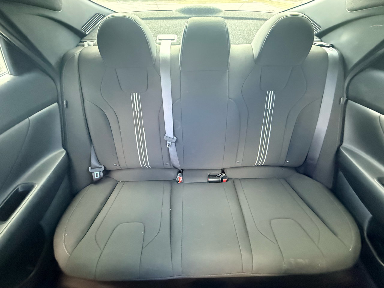 Hyundai Elantra  2025