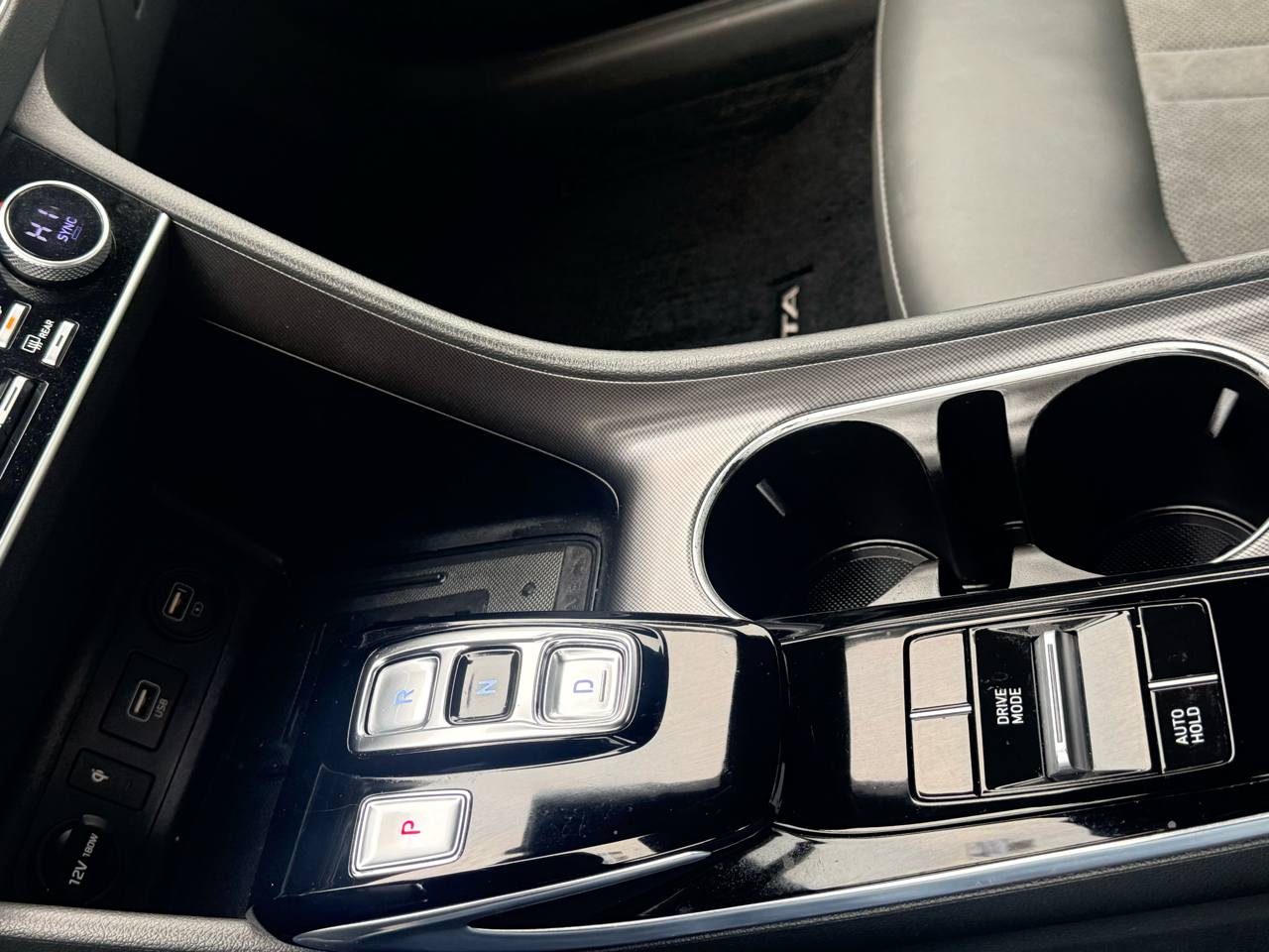 Hyundai Sonata  2020