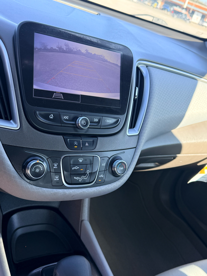 Chevrolet Malibu  2021