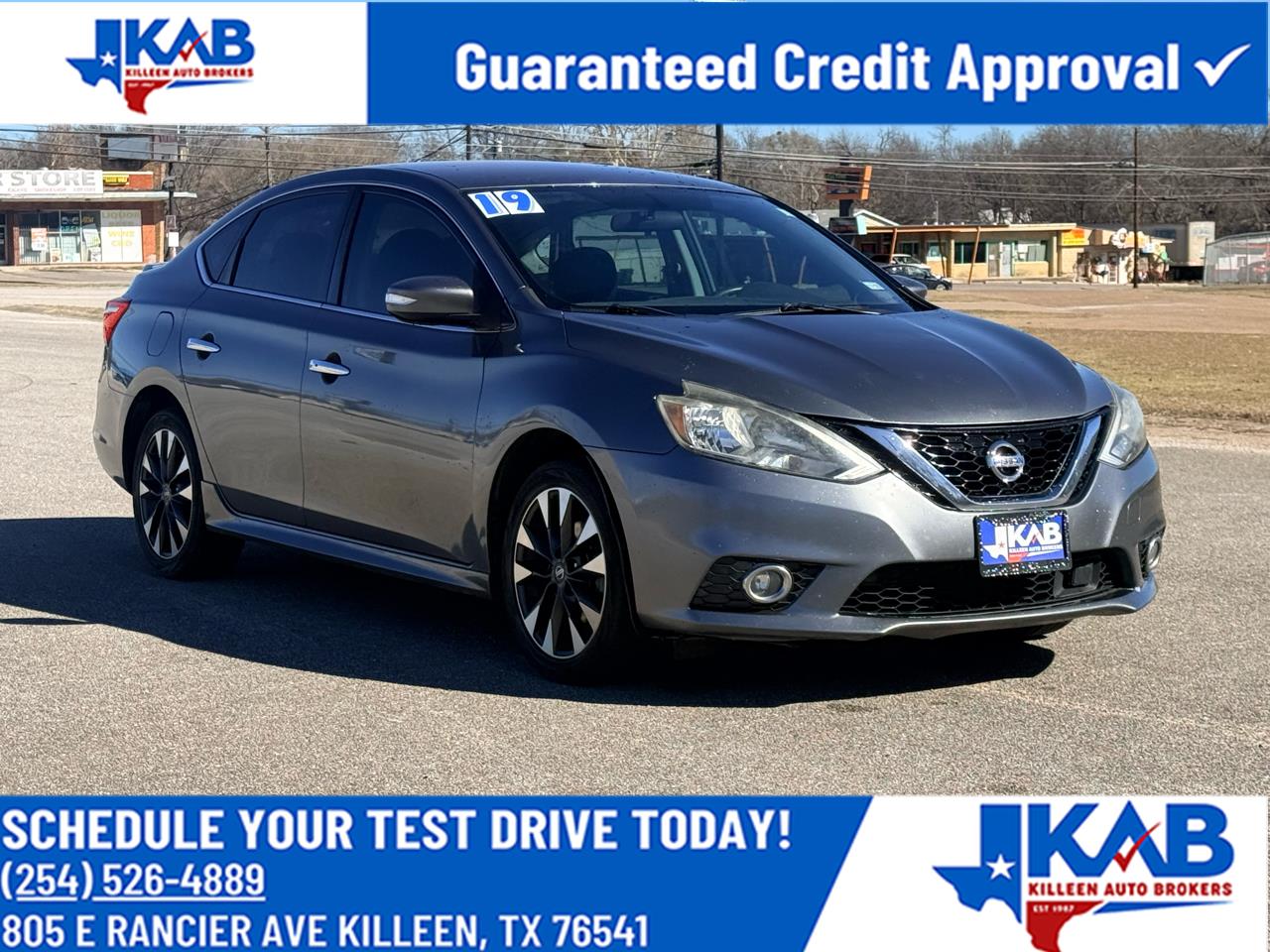 2019 Nissan Sentra SR's photo