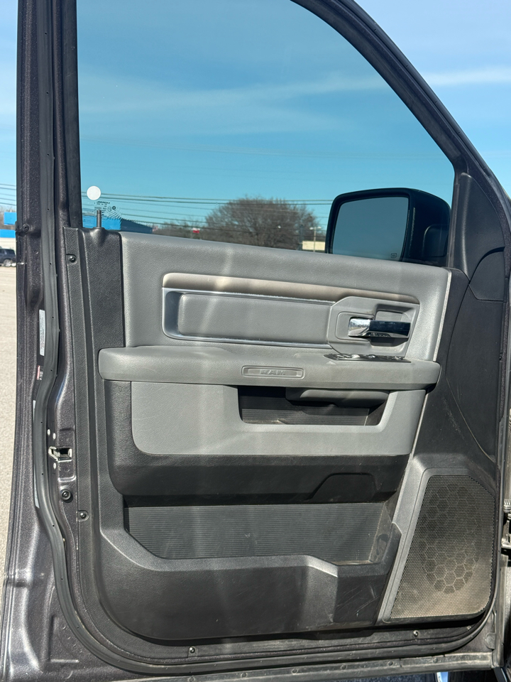 RAM 1500 2WD Crew Cab 149" Lone Star 2017