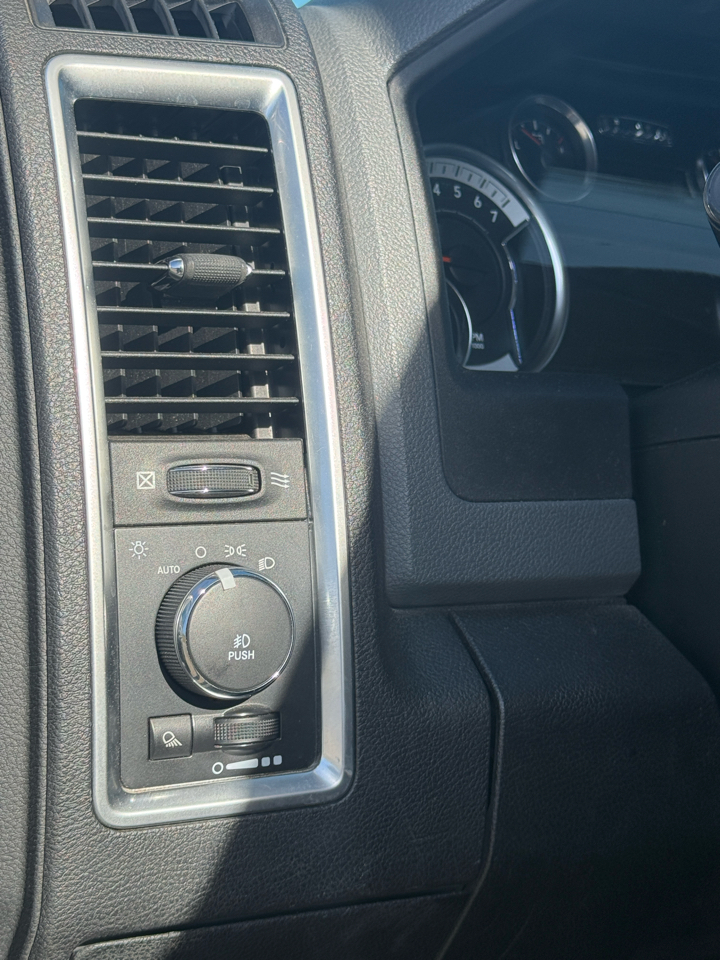 RAM 1500 2WD Crew Cab 149" Lone Star 2017